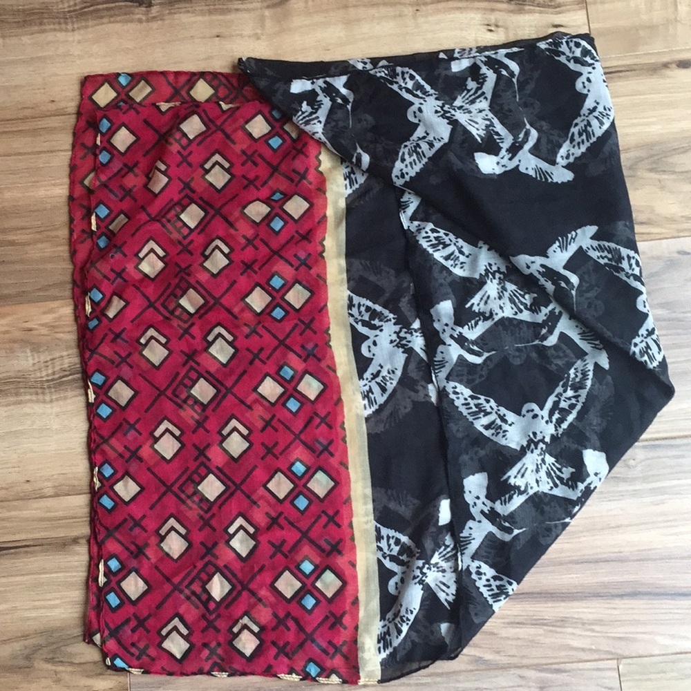 Scarf Birds/Squares Design Polyester